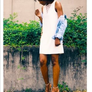 Ivory H&M sleeveless shift dress. Size 8.